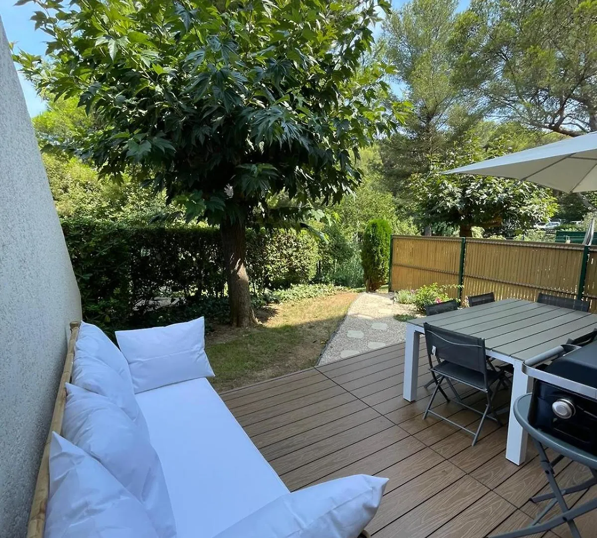Duplex T3 Avec Jardin, Bord De Mer Et Parking Six-Fours-les-Plages